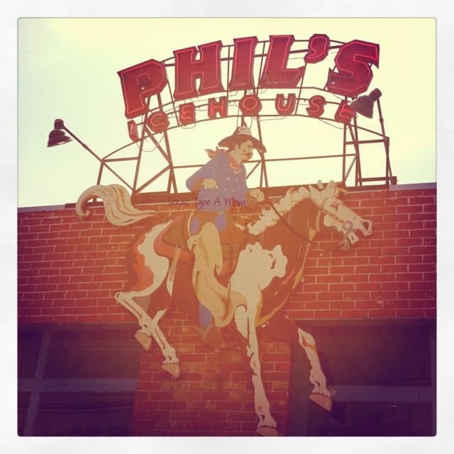 Phils Icehouse Austin Texas Restaurant