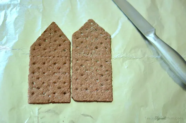 Graham Cracker Haunted House 