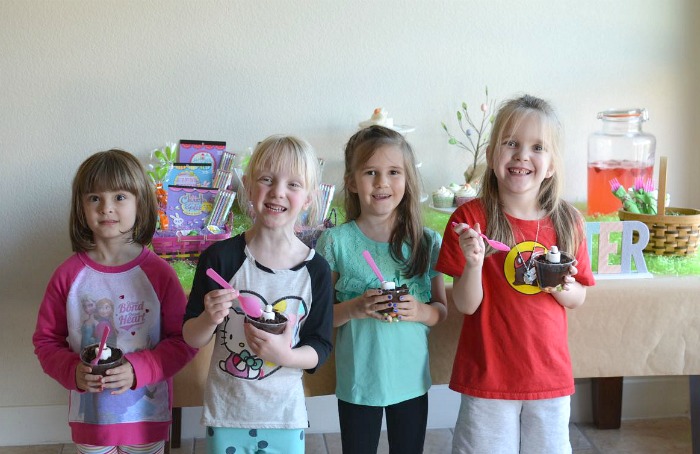 Group Photo Easter Party Playdate #MMsCarrotCake #ad