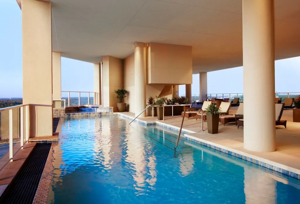 18th Floor Infinity Edge Pool Day