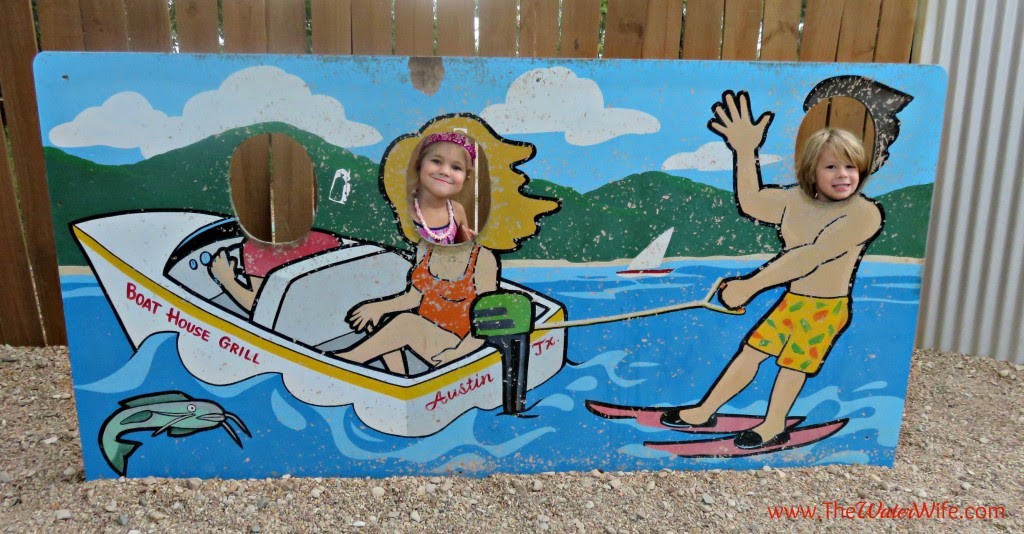 Kids love Boat House Grill in Austin near Lake Travis {full review}