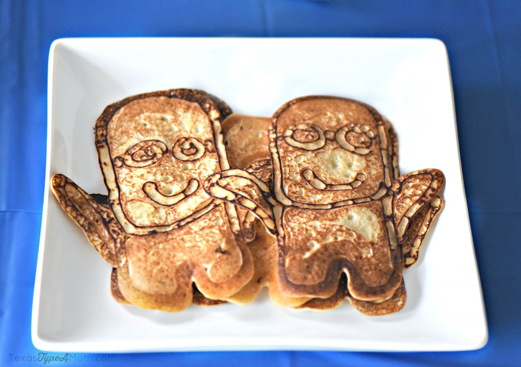 This Minions Pancakes recipes is easier than it looks! Minions Birthday Party Breakfast