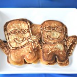 This Minions Pancakes recipes is easier than it looks! Minions Birthday Party Breakfast