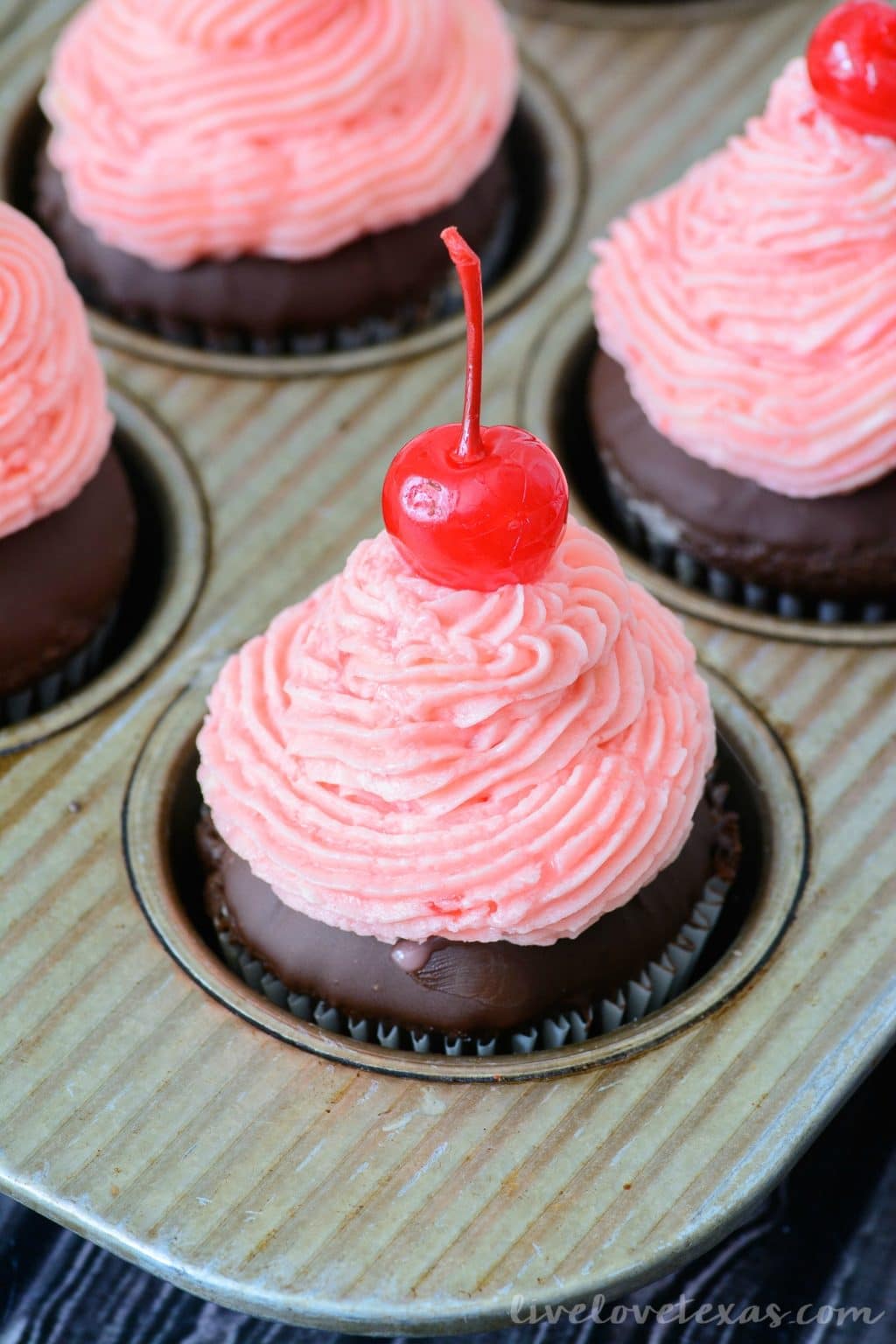 I know what I’m making on Valentine’s Day. These drool worthy Chocolate Ganache Cupcakes Recipe with Cherry Buttercream Frosting! Check out this ganache shortcut - you’ll love it! 