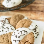 Bailey's Irish Cream Cookie Recipe. This easy St. Patrick's Day dessert recipe uses Bailey's to take these cookies over the top that both kids and adults will love! #baileysirishcream #baileysrecipes #stpatricksdaydessert #stpatricksdayrecipes #boozydesserts #boozyrecipes #cookies #bestcookies #cookierecipes