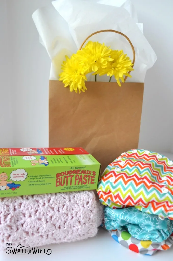 Surprise your friends with a thoughtful and practical gift to celebrate the birth of their new baby with the Best New Mom Gift Idea!