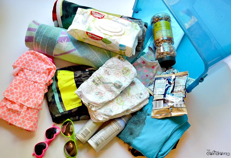 This is a MUST READ for all the ideas you will need to stock your summer car kit for kids so you and your family are ready for all the summertime family fun on the go!!