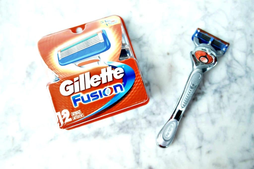 How to Save Time & Money on Everyday Essentials Razors