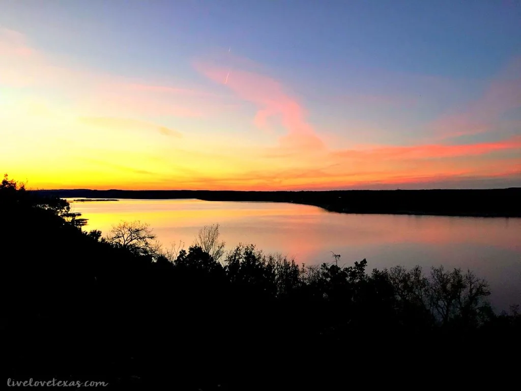 Best Date Night Restaurants in Austin with a View: Lucy's on the Lake