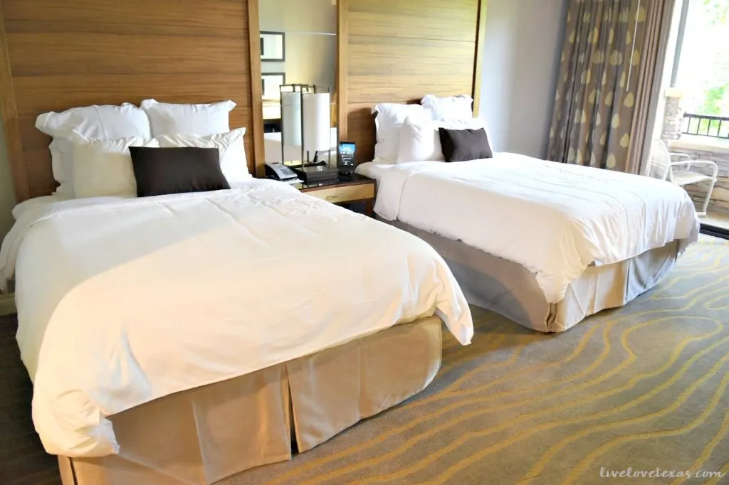 Review of The Woodlands Resort, a family friendly travel destination in Texas just north of Houston!