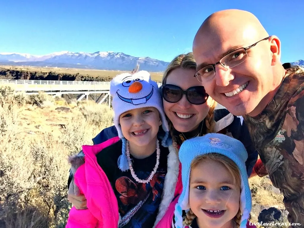 family-picture-in-new-mexico