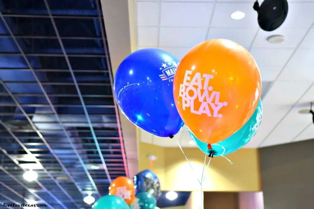 Need a fun place to go with family and friends? Whether it's for a play date, birthday, or rainy day, Main Event is a great place for friends and family of all ages to have fun together!