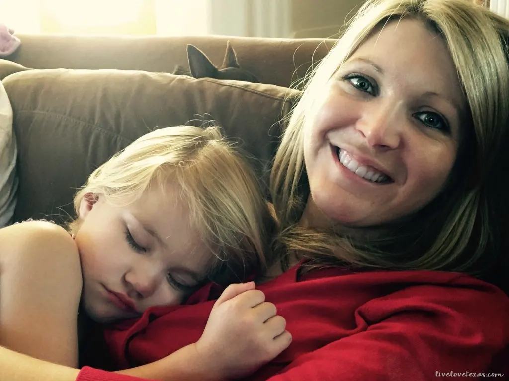 mom-holding-toddler-girl