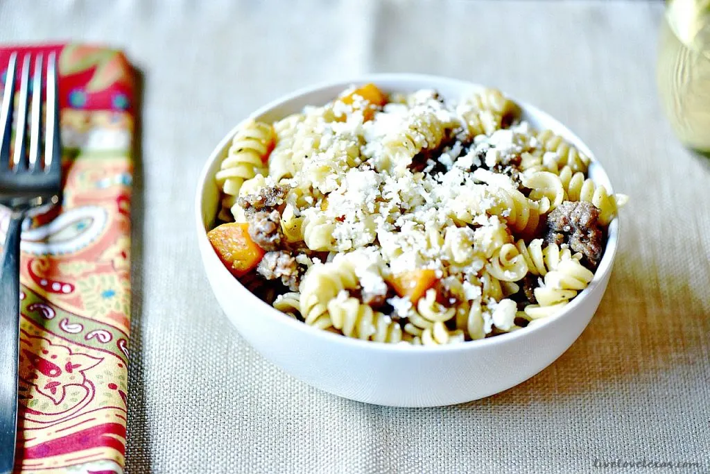 Are you looking for an easy fall pasta? Look no farther than this butternut squash and sausage rotini with sage, onions, and topped with feta! Easy, flavorful, and slightly sophisticated! 