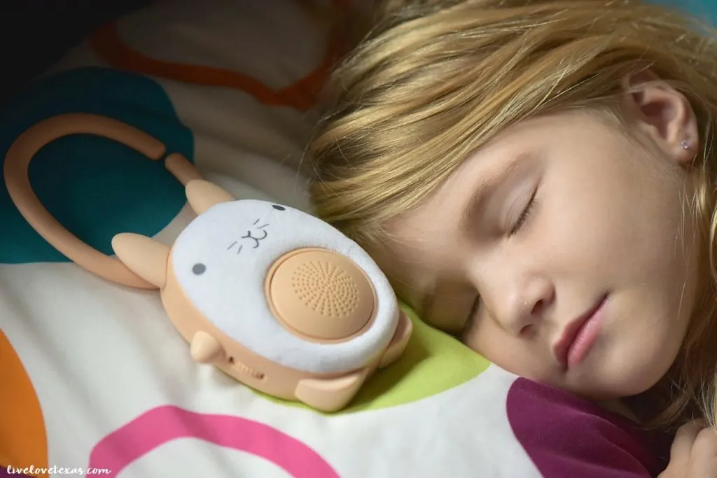 soundbub-with-sleeping-child