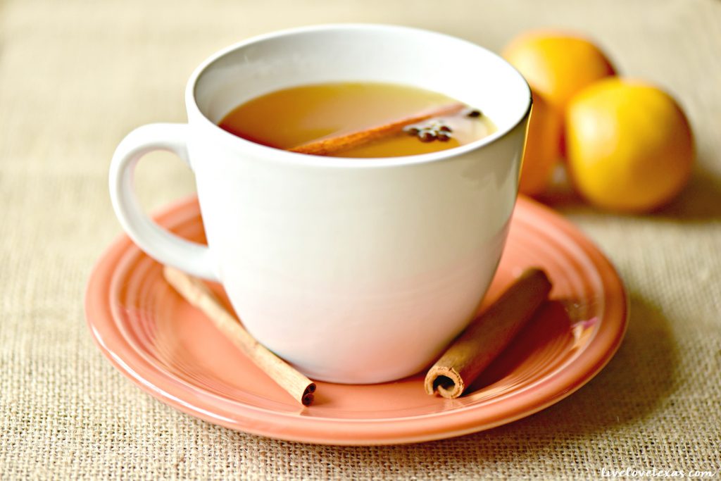Give yourself a break this holiday season. Take a break from your to do list and enjoy the flavors of fall with this homemade fast and easy wassail recipe!