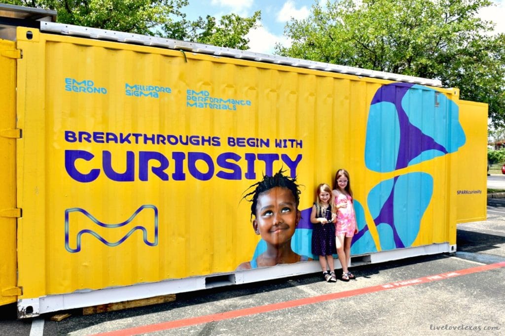 Spark Curiosity in STEM with the Curiosity Cube Tour! 