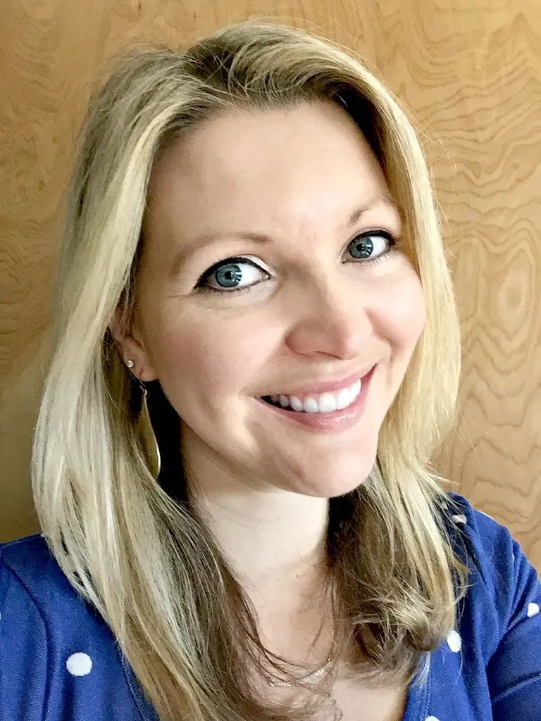 Does Olay Really Work? The Results of the Olay 28 Day Challenge from a lifelong acne sufferer who started the anti-aging process late in life.