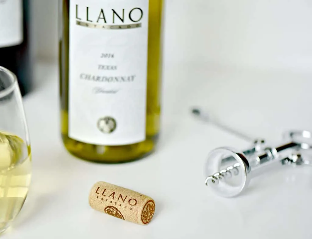 This recipe for Buffalo Chicken Mac & Cheese Casserole uses my easy creamy mac and cheese recipe as a base and combines it with rotisserie chicken and your favorite buffalo wing sauce in one amazing dish and pairs with Llano Estacado Chardonnay.