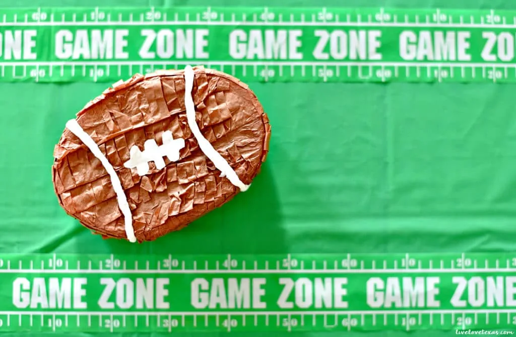 Don't spend more time than you have to in the kitchen during the big game. Try these 5 Easy No Bake Super Bowl Snacks Ideas to make party planning simple!