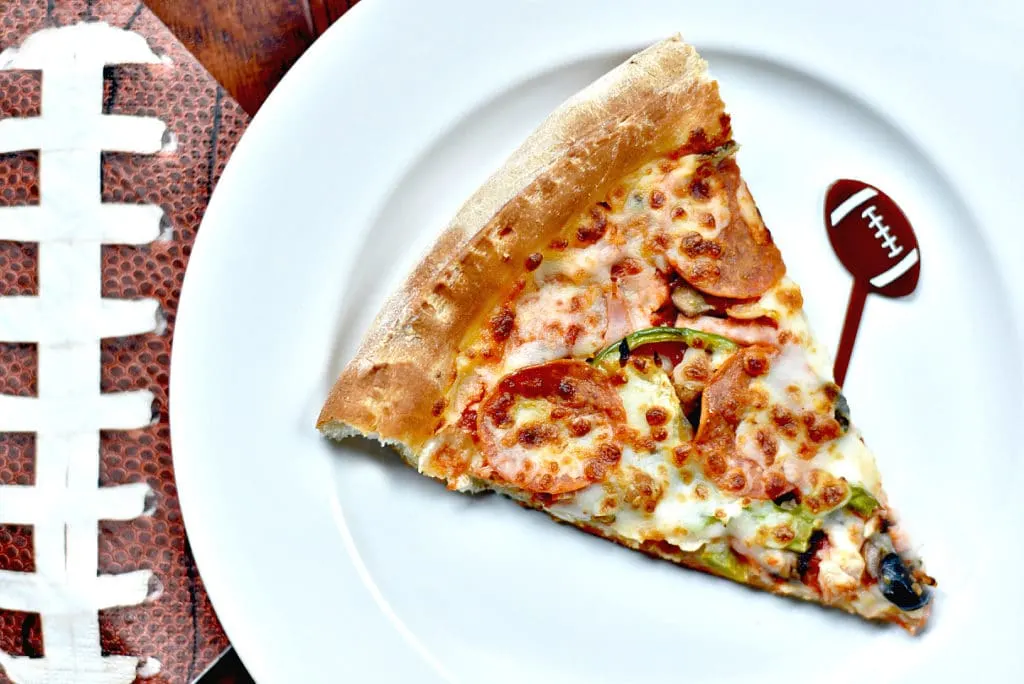 Don't spend more time than you have to in the kitchen during the big game. Try these 5 Easy No Bake Super Bowl Snacks Ideas to make party planning simple!