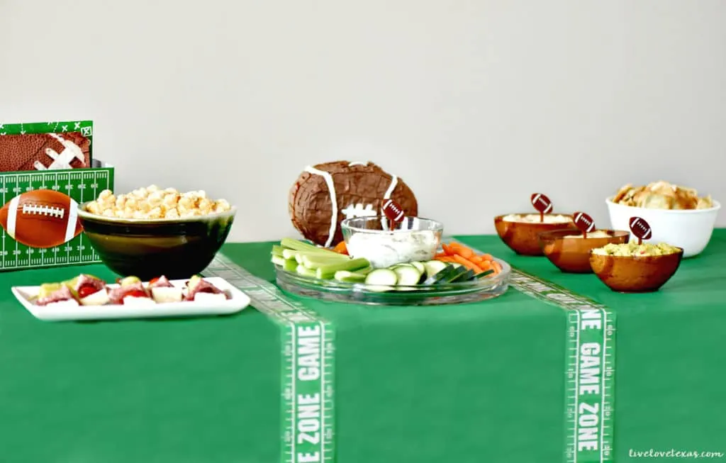 Don't spend more time than you have to in the kitchen during the big game. Try these 5 Easy No Bake Super Bowl Snacks Ideas to make party planning simple!