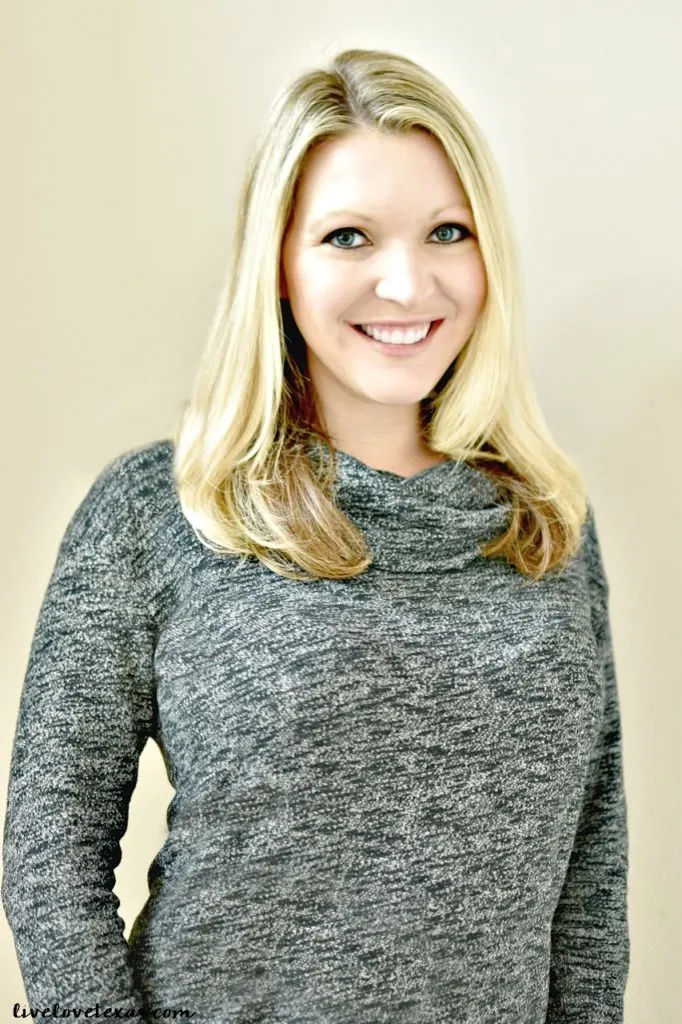 We all want long, healthy, beautiful hair. But having that comes at a price. When you don't keep up with it, or neglect self care as we moms so often do, your hair can suffer. Today I'm sharing 5 Ways to Repair Damaged Hair at Home so you can have the hair that you've always dreamed about.