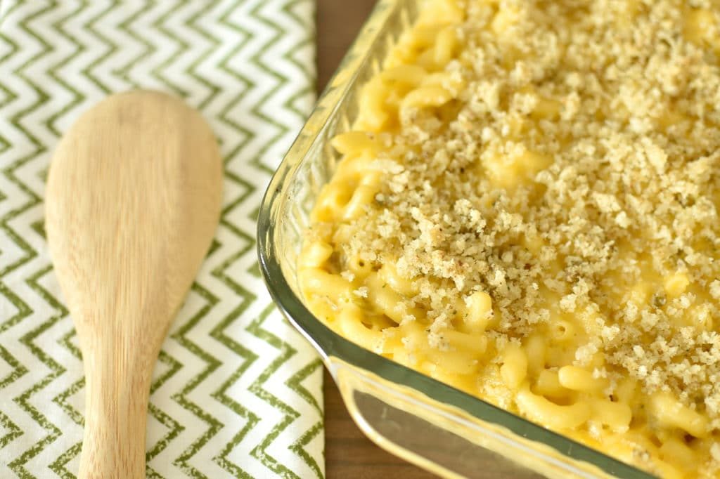 Get ready to add more flavor to your Big Game entertaining with this Hatch Chile Mac & Cheese recipe - full of bold flavor, a little bit of spice, and a whole lot of cheese that you need to try!