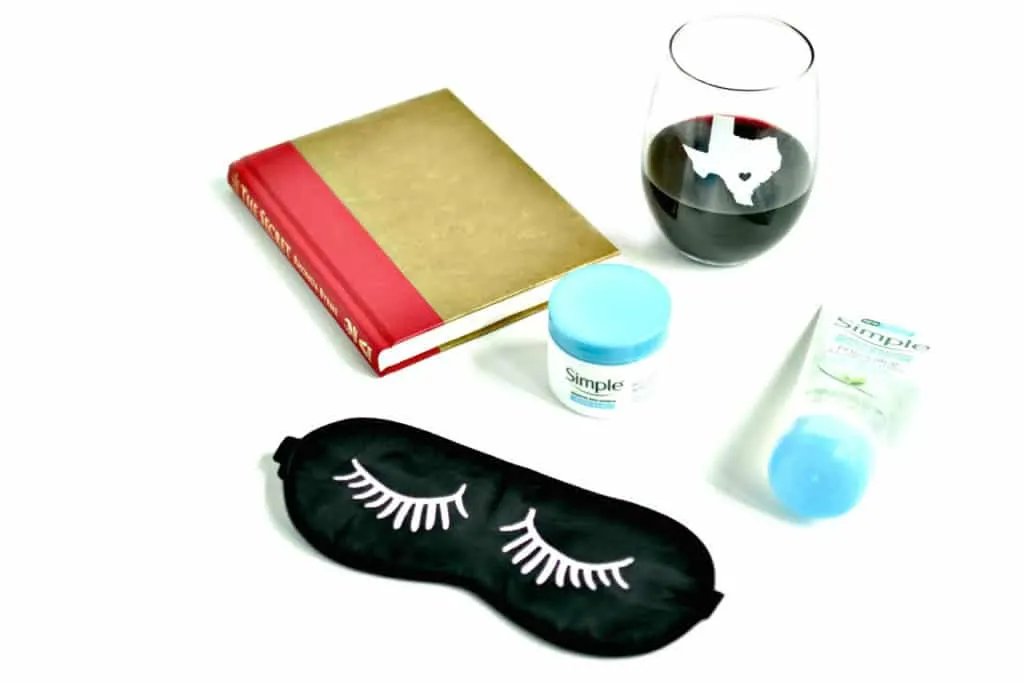 If you've ever struggled with getting to sleep at night, there's a good possibility that you don't know how to wind down before bed. And if you do know how, you're not doing it. Here are 5 tips to wind down before bed to ensure a good night's sleep.