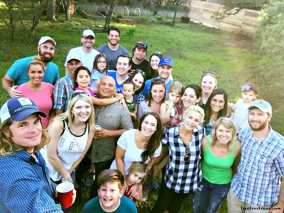 The weather is heating up and the entertaining season is back again. Use these 10 Tips for Throwing a Great Outdoor Party in Summer & Spring for a stress-free get-together!