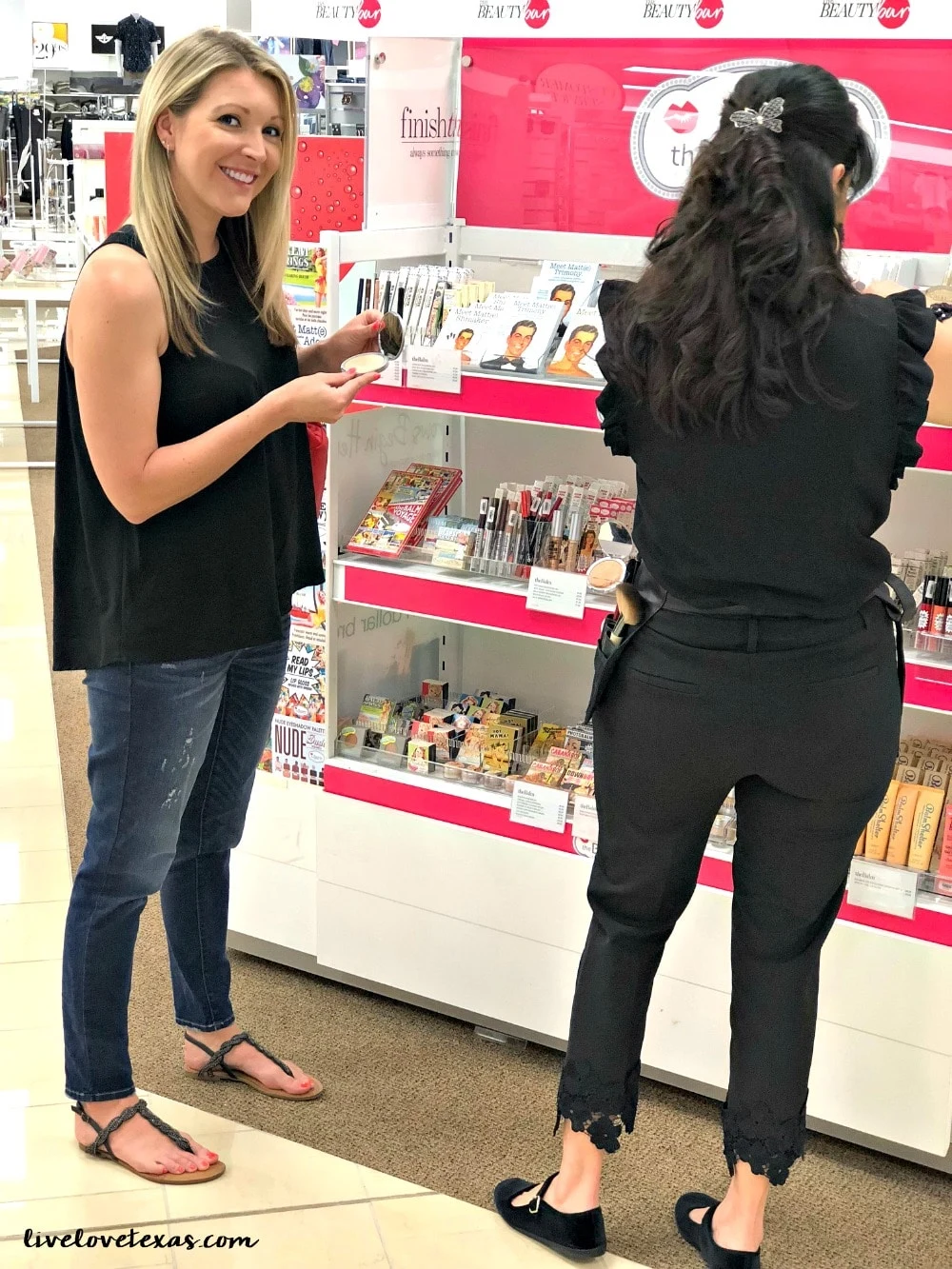 What is the Bealls Beauty Bar? Come check out all of your favorite brands at great prices along with complimentary beauty consultations so you can feel and look like the best version of you! 