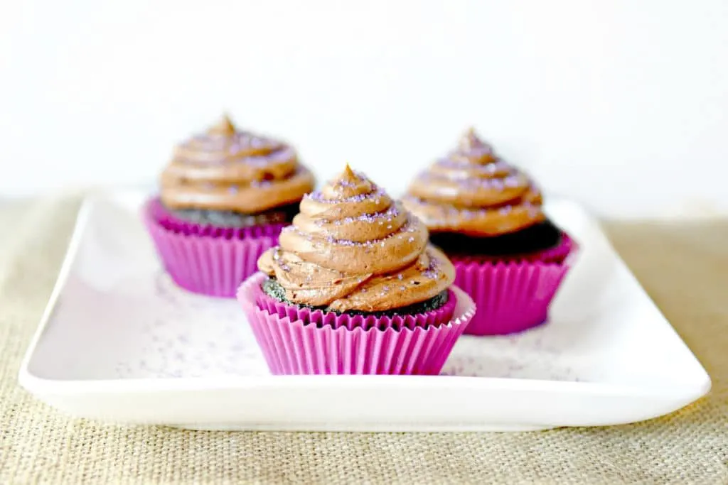 Chocolate cupcakes are classic, but also pretty boring. Mix things up for dessert with this Homemade Mexican Hot Chocolate Cupcakes Recipe!