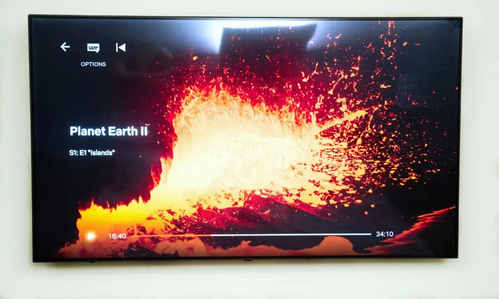 If you're like most people you're probably asking yourself, what's a smart tv anyway and how does it work? Learn the features of the LG&nbsp;SUPER UHD SK9000 TV that will change your TV into the center of your home with is AI capabilities!