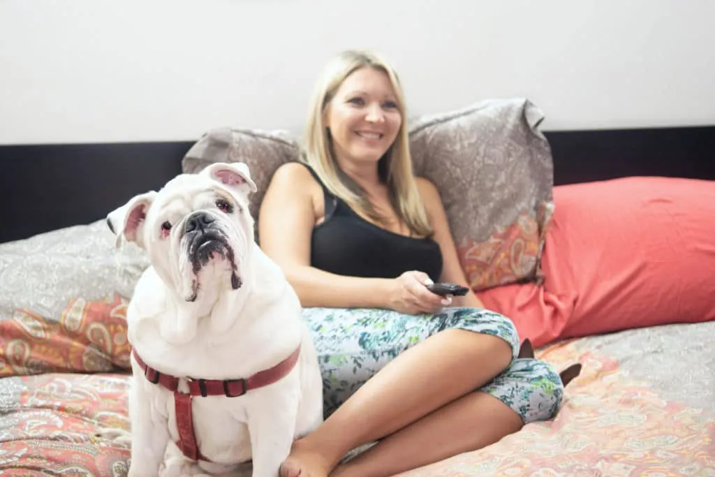 If you're like most people you're probably asking yourself, what's a smart tv anyway and how does it work? Learn the features of the LG&nbsp;SUPER UHD SK9000 TV that will change your TV into the center of your home with is AI capabilities!