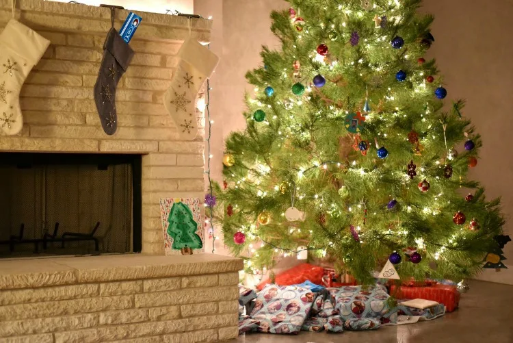 Crest in Stocking featured