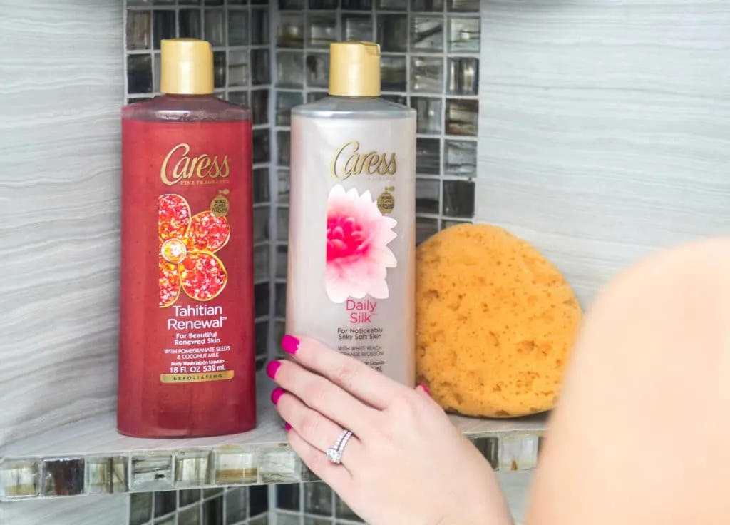 As moms, we do so much every day but it's important that we also take care of ourselves so we can keep taking care of the ones we love. Here are 10 Self Care Tips for Busy Moms You Need to Start Right Now! #caresspamperstexas #sponsored #selfcare #tips #ideas #momlife #momtips #pampering