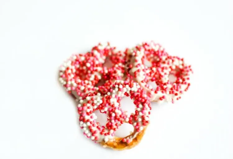 Covered pretzels for Valentine snacks.
