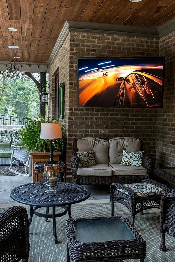 SunBrite Veranda Series 4K TV