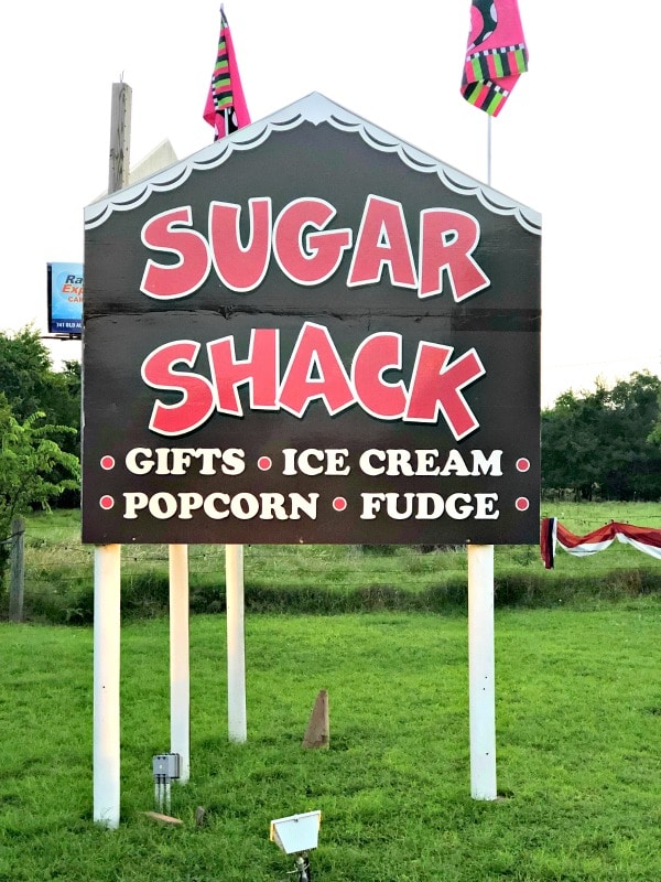 Sugar Shack Bastrop Sign