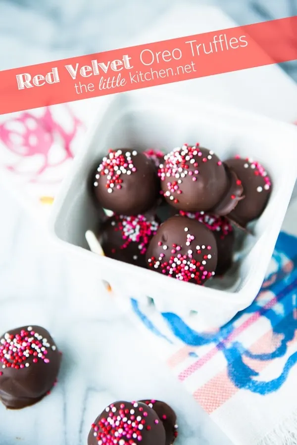 no-bake-red-velvet-oreo-truffles-recipe