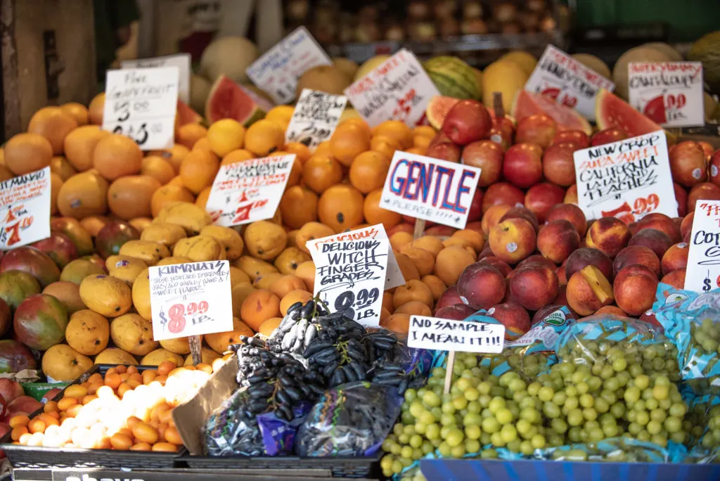 Farmers Marker fruit stand at the Pike Place Market